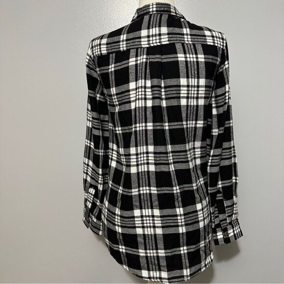 Hippie Rose black-and-white button up long sleeve shirt size S - Picture 2 of 6